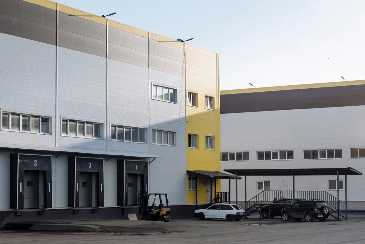 Здание склада до пожара. Фото: cherdak.io