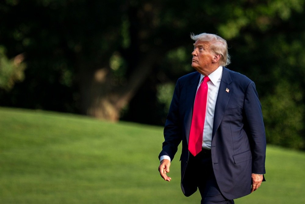 US President Donald Trump walks on the South Lawn of the White House on 15 July 2025. Photo: EPA/Al Drago / POOL