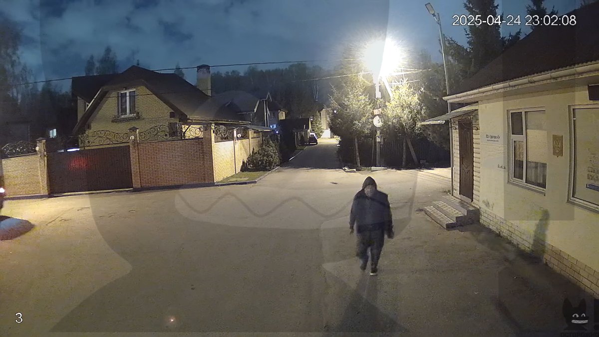 Михаил Хубутия на записи с камер видеонаблюдения. Источник: Осторожно Собчак / YouTube