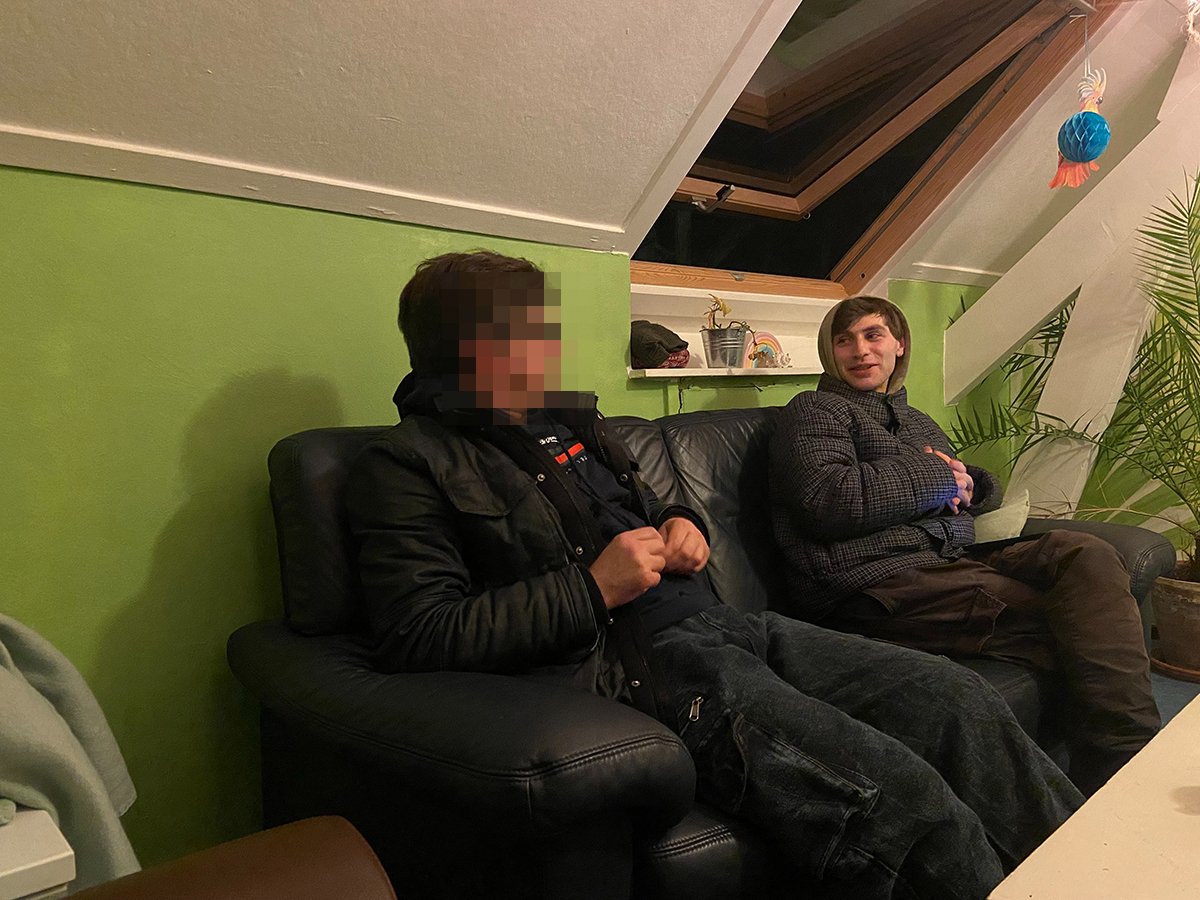 Саша (слева) и Эдик в пинкрум. Фото автора