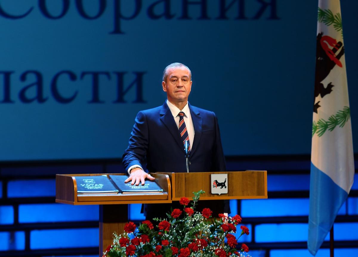 Сергей Левченко на церемонии вступления в должность губернатора Иркутской области. Иркутск, 2 октября 2015 года. Фото: Wikimedia Commons , CC BY-SA 4.0