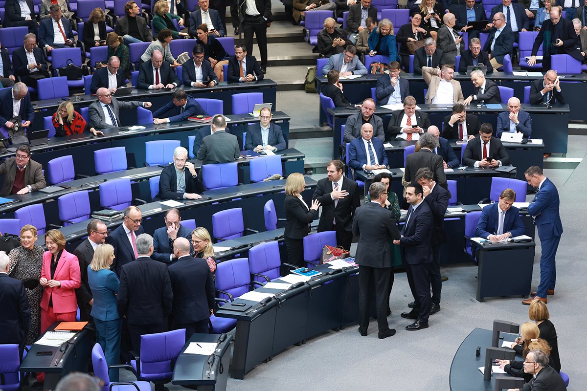 Заседание Бундестага в Берлине, 31 января 2025 года. Фото: Clemens Bilan / EPA-EFE