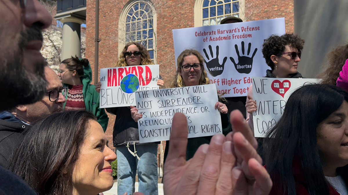 «Самое большое посягательство на академическую свободу со времен маккартизма»