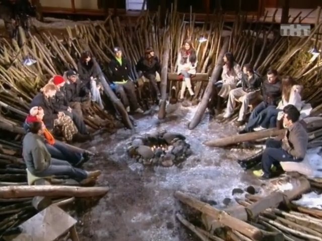 Участники шоу «Дом-2» на «Лобном месте». Фото: ТНТ