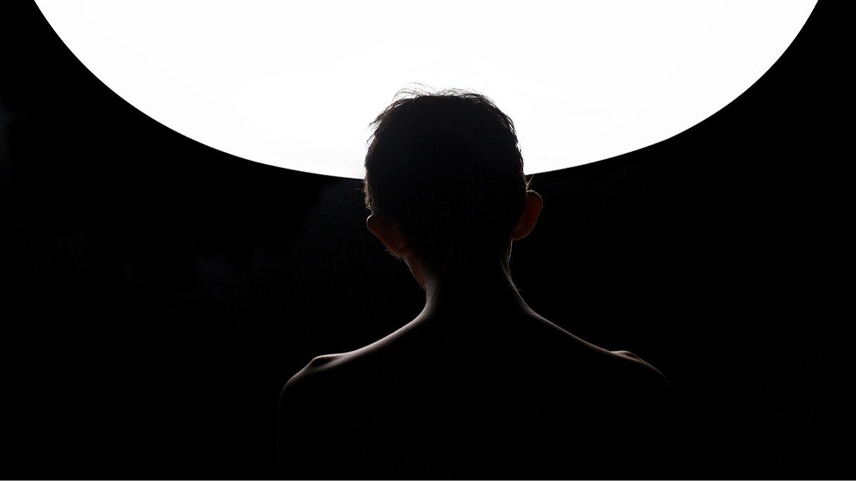 «Я должна была представить, как ем собачью блевотину и целуюсь с женщиной»