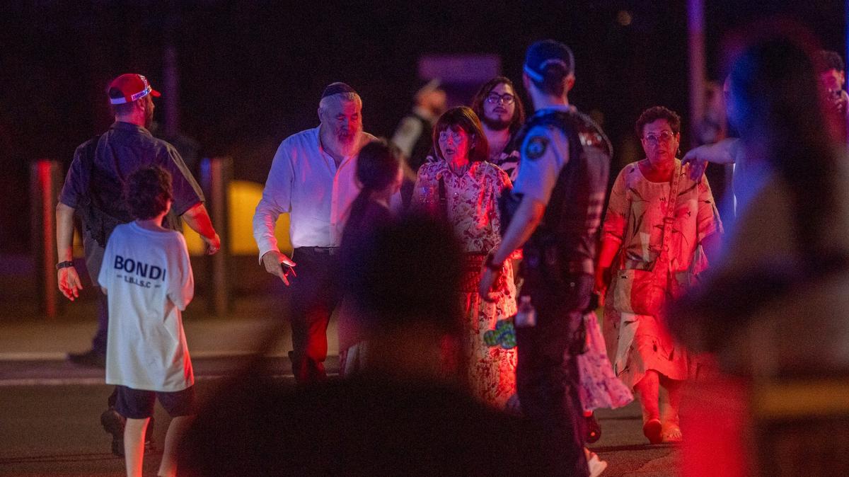 В Австралии открыли стрельбу во время празднования еврейского праздника Ханука