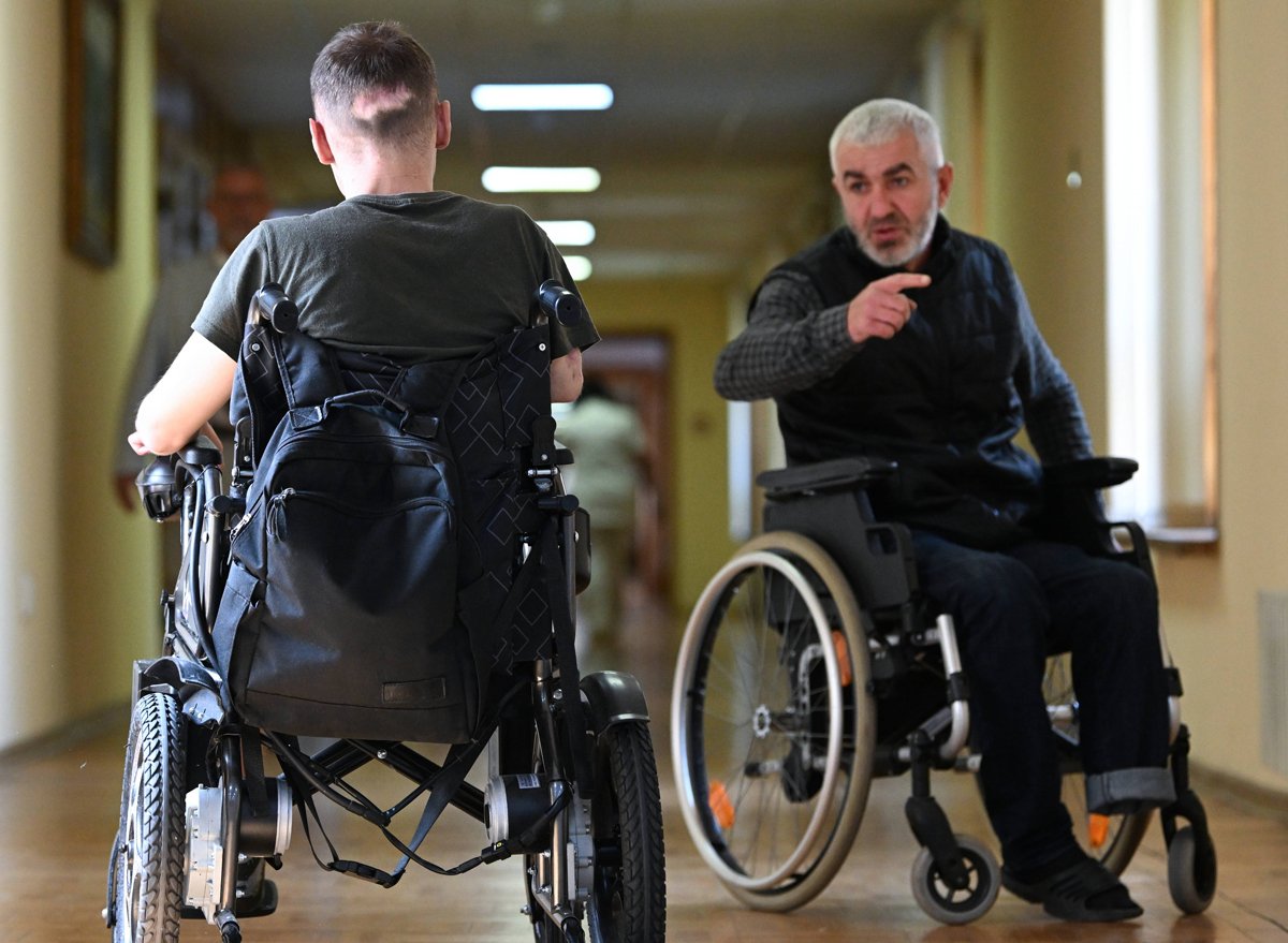 Участники войны против Украины в Центральном военном клиническом госпитале имени Вишневского, Москва, 14 августа 2025 года. Фото: Максим Блинов / Спутник / Imago Images / Scanpix / LETA