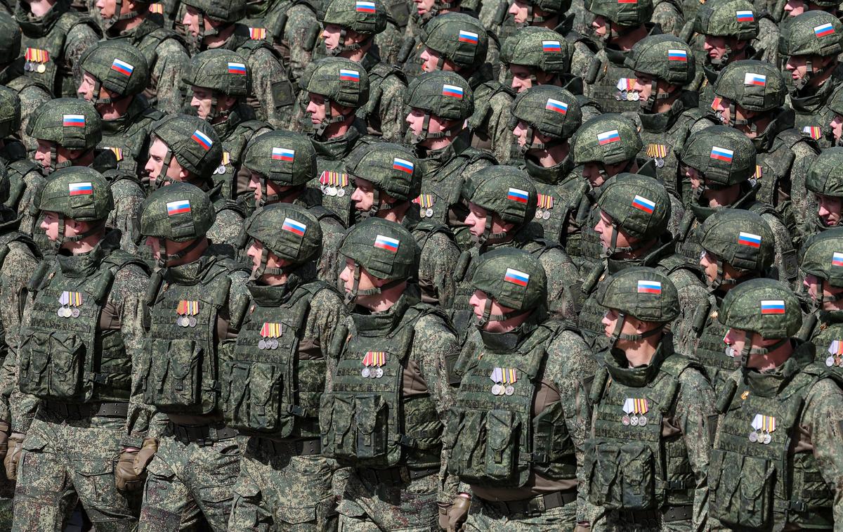 Russian servicemen take part in the annual Victory Day parade on Moscow’s Red Square, 9 May 2025. Photo: EPA / Maxim Shipenkov