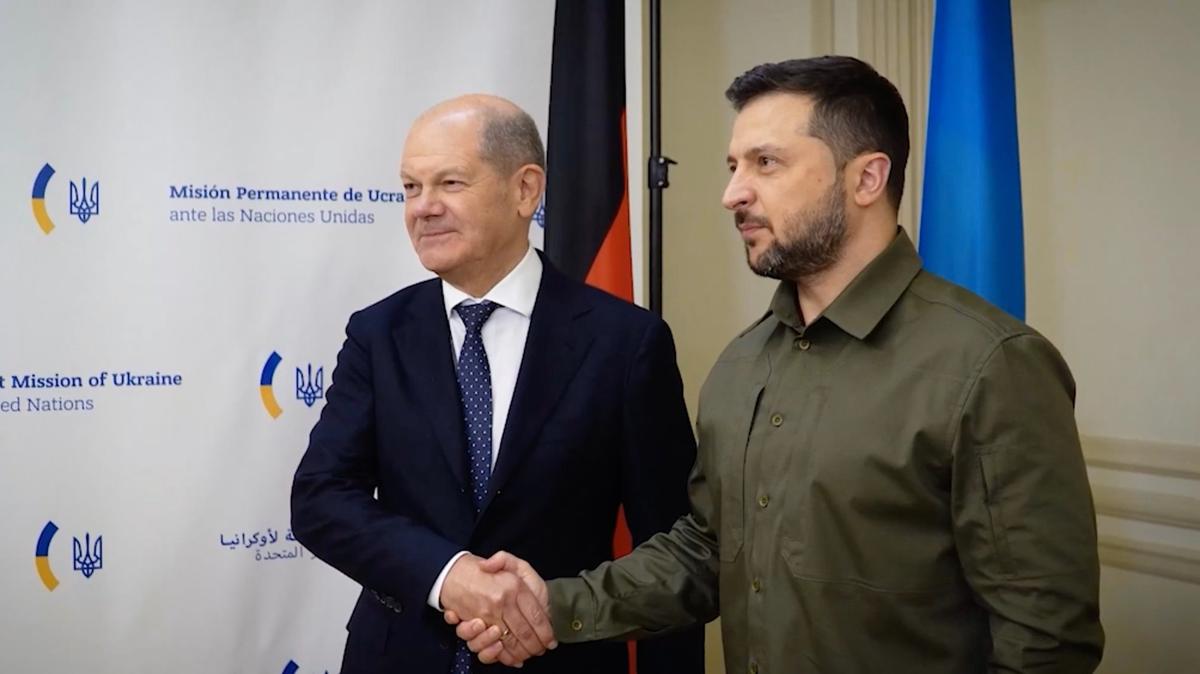 Встреча Владимира Зеленского и Олафа Шольца. Фото: скрин видео