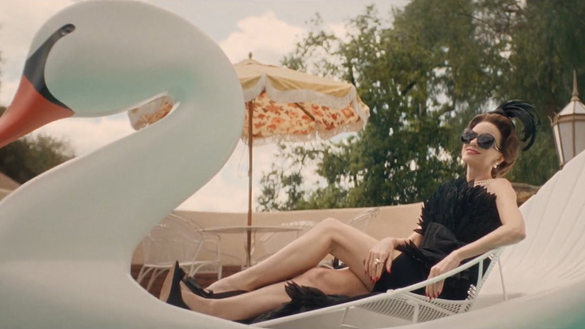 Кадр из сериала «Вражда: Капоте против Лебедей». Фото: Fearless