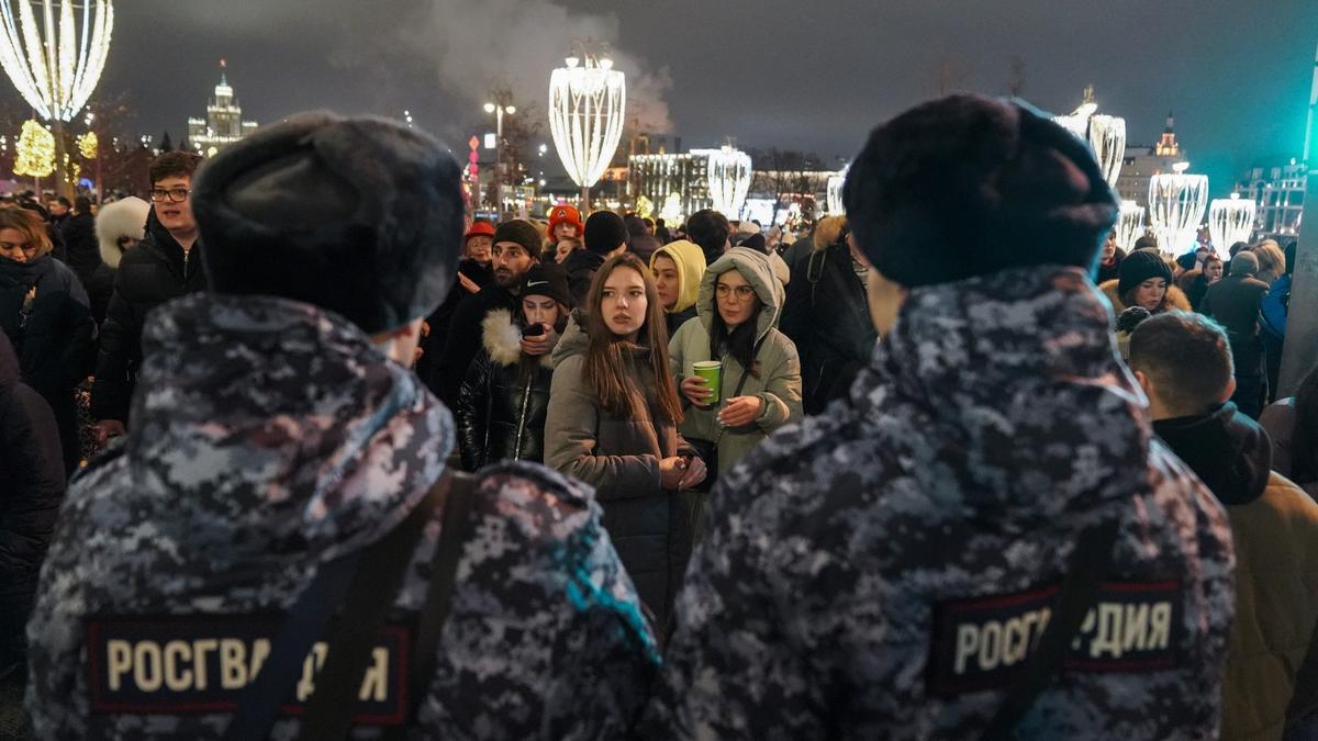 «Это очень мазохистская тенденция: мы вот сейчас потерпим, потерпим — а потом еще потерпим»