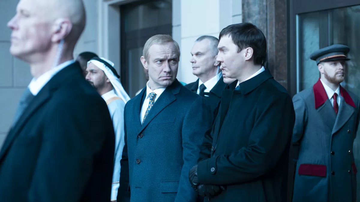 Кадр из фильма «Кремлевский волшебник», 2025 год. Фото: Carole Bethuel / Curiosa Films / Gaumont