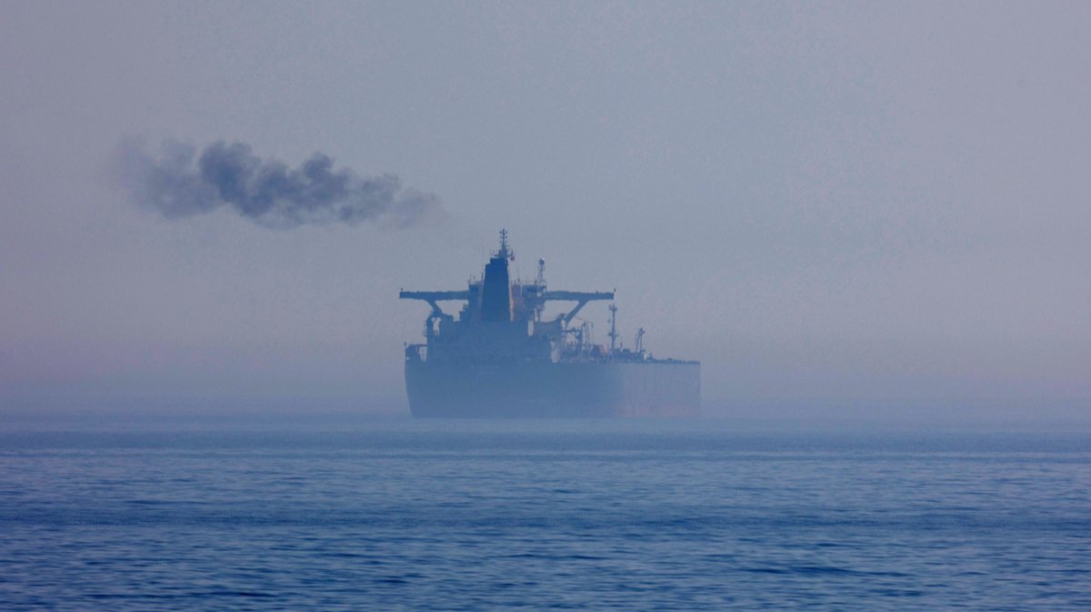 ЕС согласовал 19 пакет санкций: ограничения против банков, блокировка транзакций с криптовалютой, запрет на импорт СПГ и многое другое