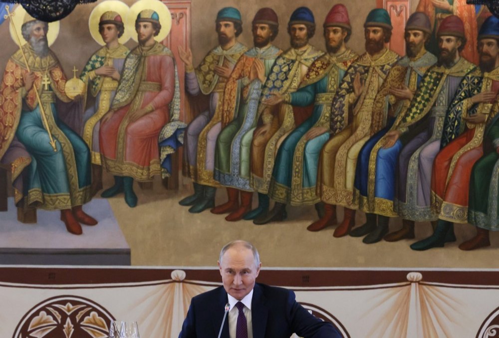 Vladimir Putin attends a working lunch meeting with Chinese President Xi Jinping in Moscow, Russia, 8 May 2025. Photo: EPA-EFE/MIKHAIL METZEL/SPUTNIK/KREMLIN/POOL