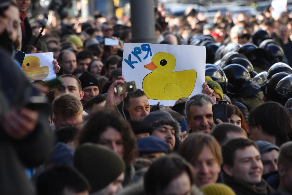 An anti-corruption rally in Moscow, March 2017. Photo: Picvario Media, LLC / Alamy / Vida Press