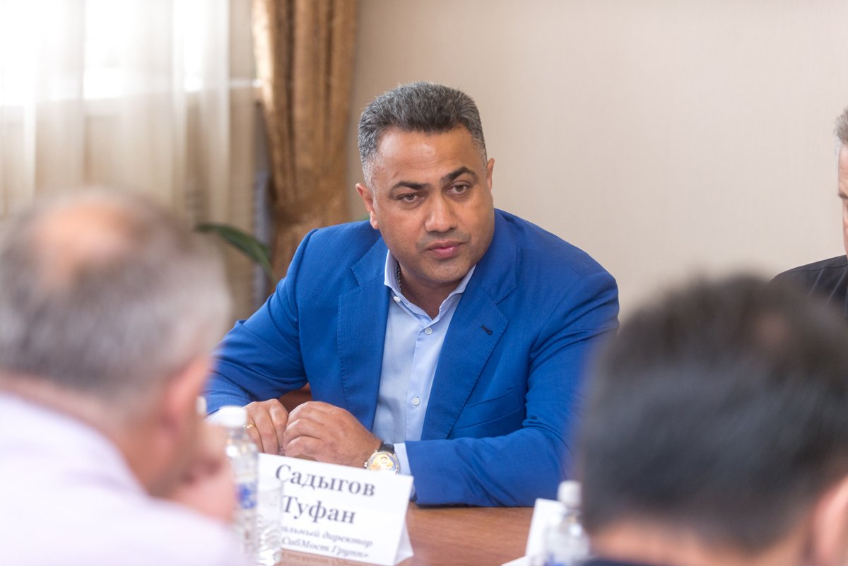 Туфан Садыгов. Фото: Святослав Базеко / пресс-служба Правительства Республики Бурятия