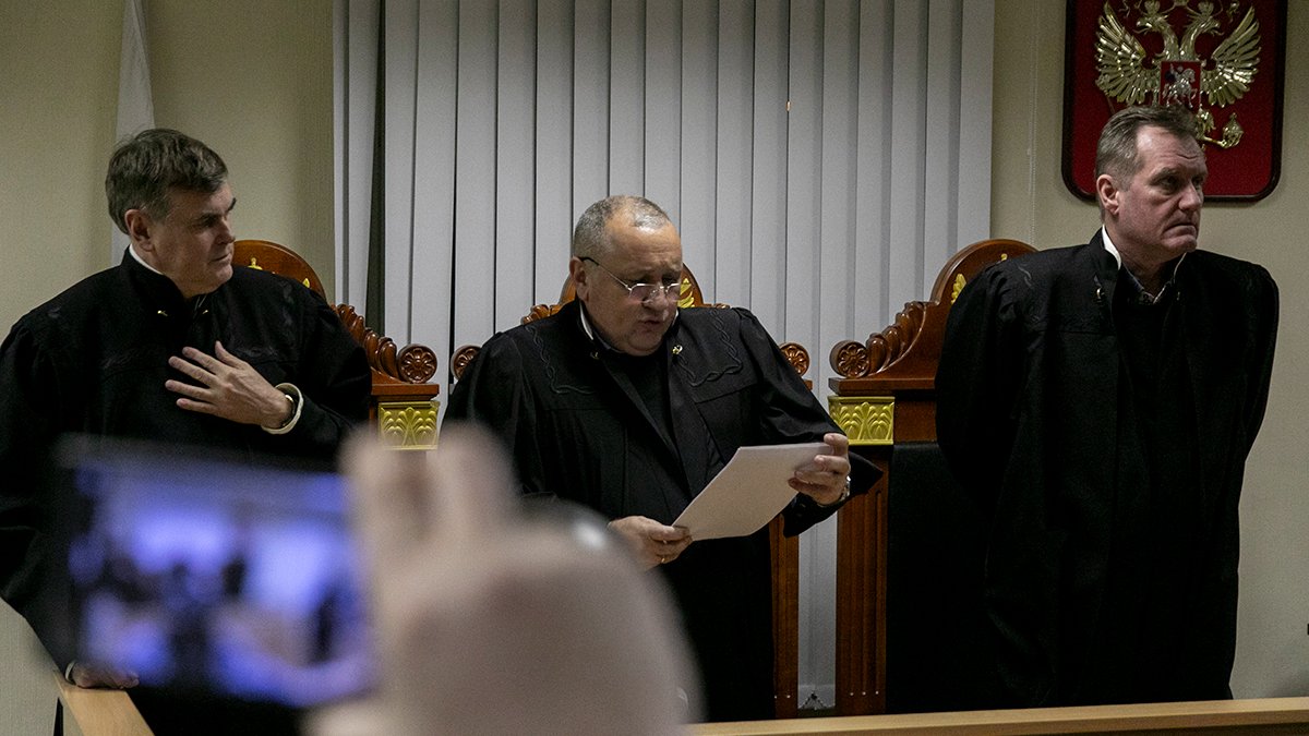 Судьи, выносящие приговор. Фото: Дмитрий Цыганов