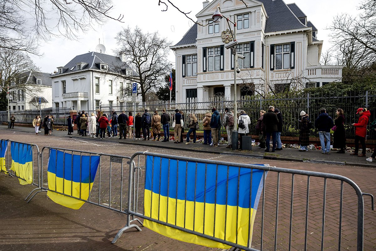 Очередь в Гааге, 17 марта 2024 года. Фото: Hollandse Hoogte / Shutterstock / Vida Press