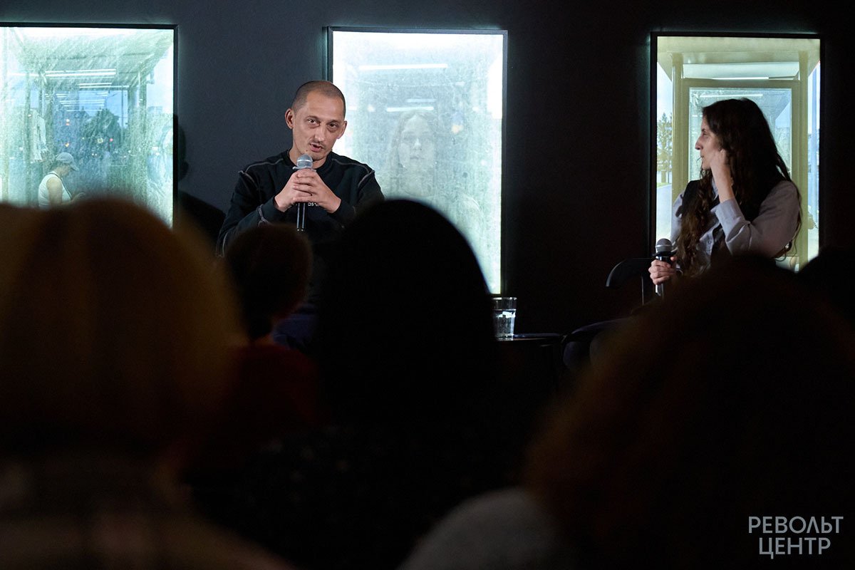 Лекция Дмитрия Маркова в Револьт-центре. Фото: Vkontakte / Револьт-центр