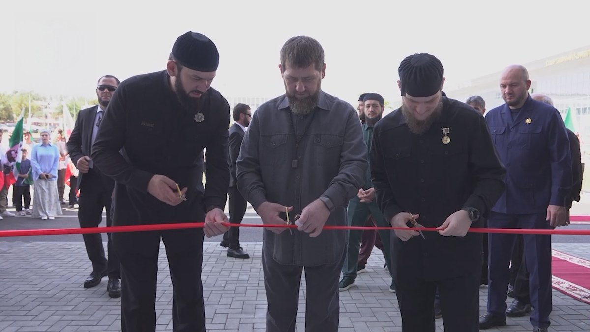 Рамзан Кадыров на открытии спортивного комплекса в Грозном, Чечня, 15 августа 2025 года. Фото: Рамзан Кадыров / Telegram
