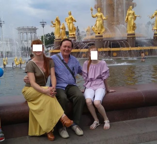 Михаил Жуков с бывшей женой и падчерицей, 2019 год. Фото предоставлено Александром Жуковым