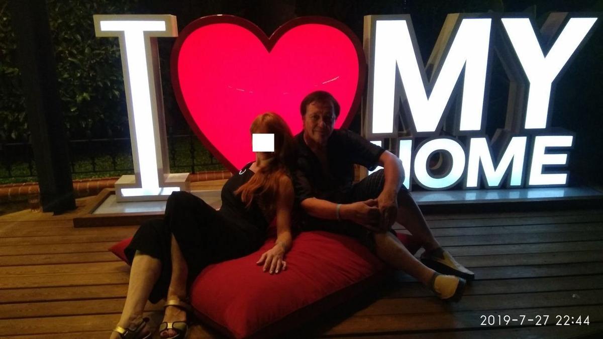 Михаил с бывшей женой, 2019 год. Фото предоставлено Александром Жуковым