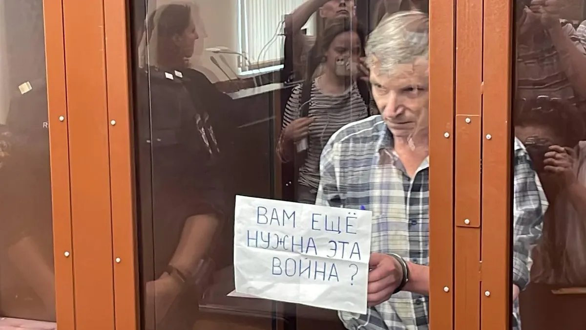 "Do you still need this war?" Gorinov in the courtroom, photo taken by Vasily Polonsky for Novaya Gazeta Europe