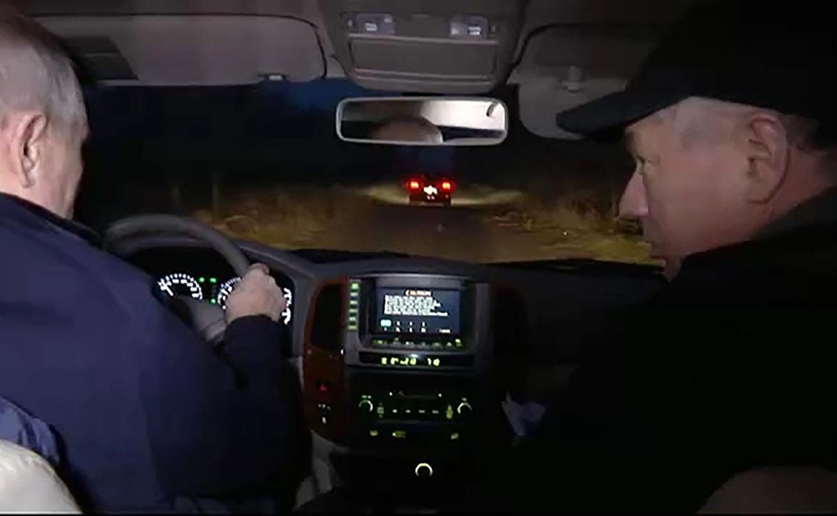 Владимир Путин и Марат Хуснуллин в Мариуполе. Фото: Сайт Президента России