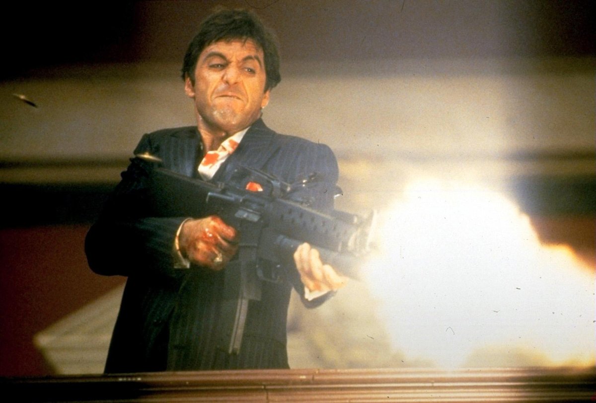 Аль Пачино в роли Тони Монтаны в фильме «Лицо со шрамом», 1983 год. Фото: ddp images / Vida Press