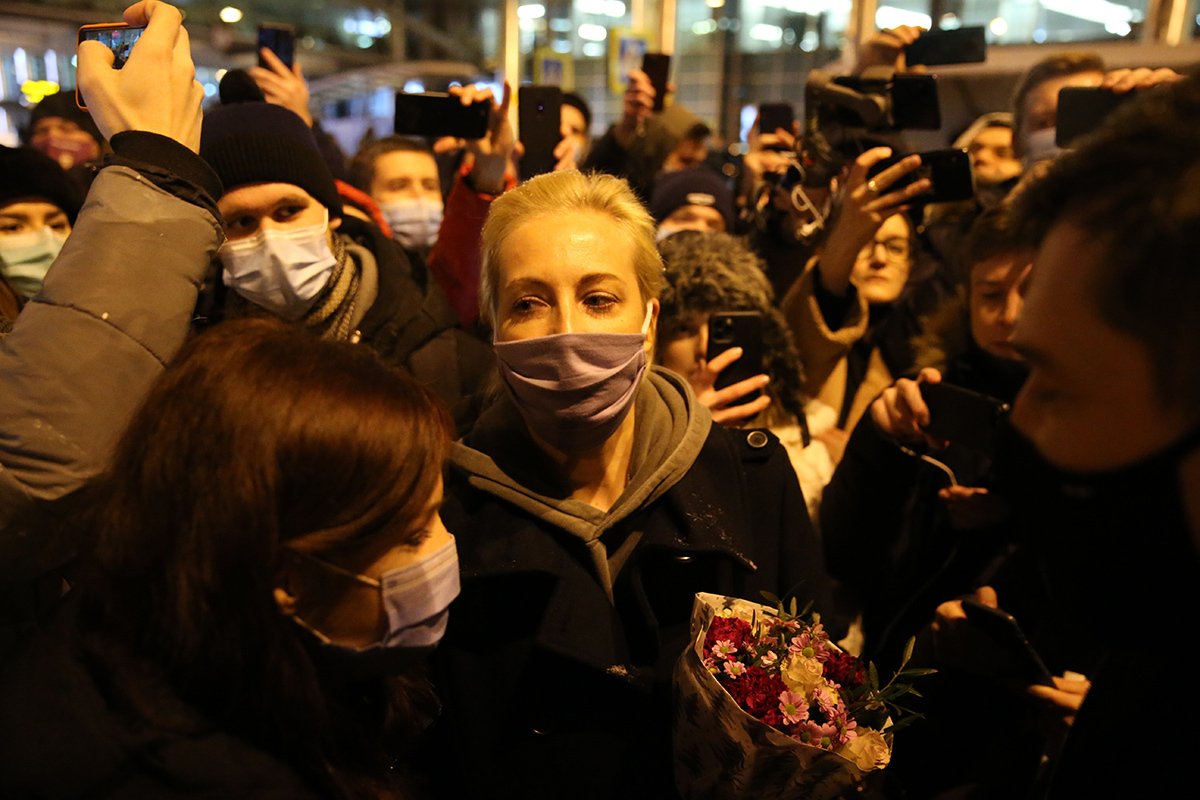 Navalny’s wife Yulia addresses reporters in Moscow Sheremetyevo Airport after Navalny was detained upon his arrival in Russia in January 2021. Photo: Mikhail Svetlov / Getty Images